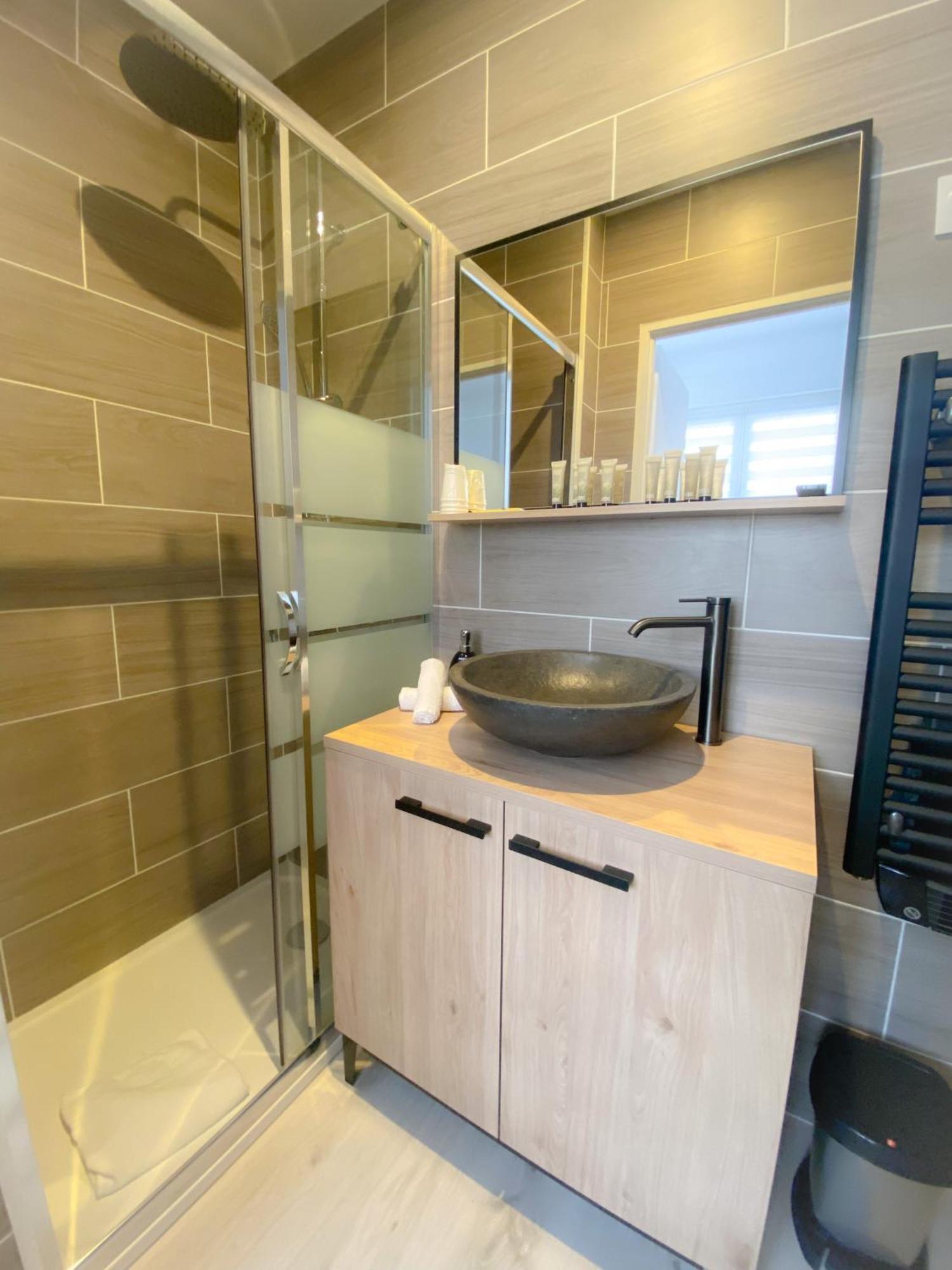 Le Vendee Apartment Calais Ngoại thất bức ảnh